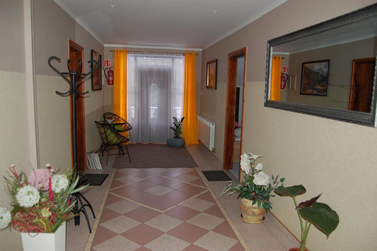 Lesne Zacisze Hotel Weremien Екстериор снимка